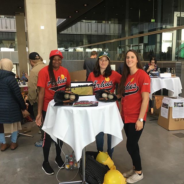 Today we were out welcoming new citizens to the great city of Aarhus - and hopefully recruiting a few players for our amazing ball club!