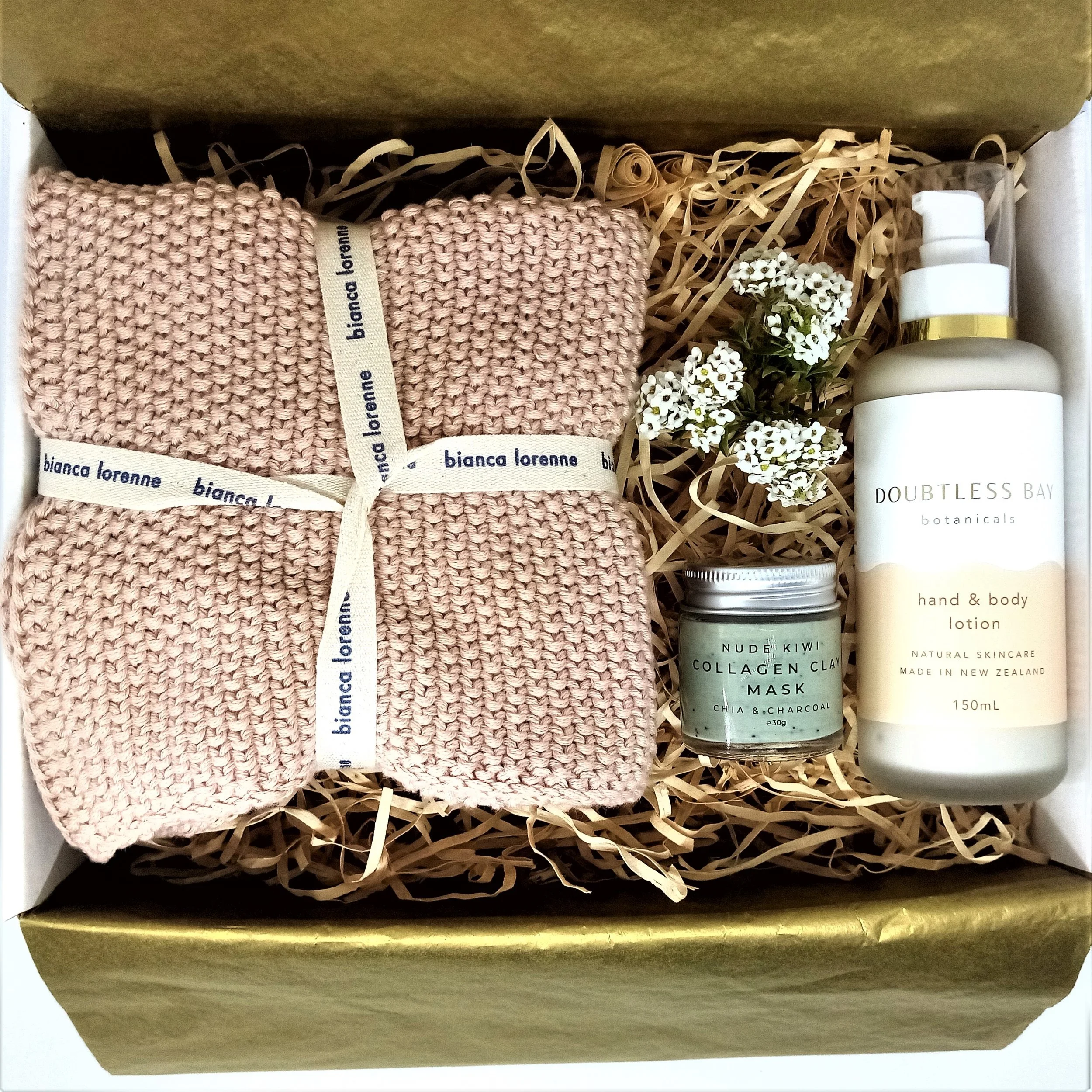 Gratitude Gift Boxes NZ, Gift Hampers NZ, Corporate Gifts NZ.Face