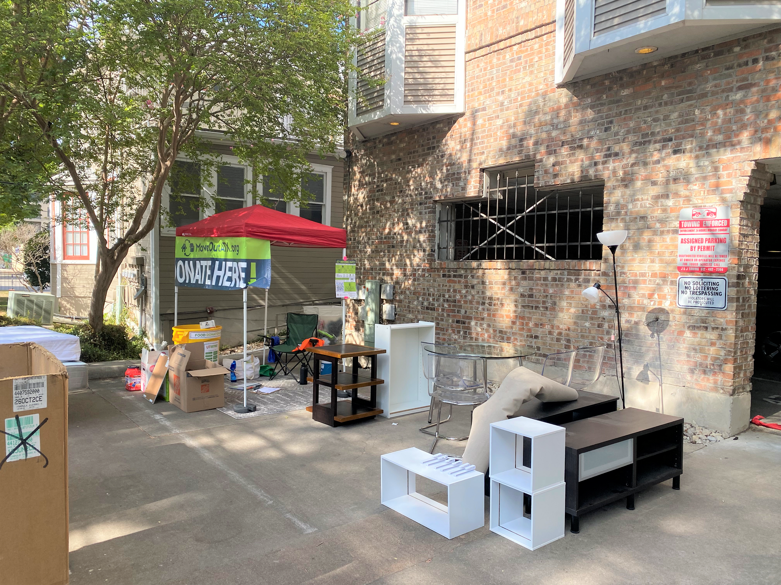 MoveOutATX Donation Station