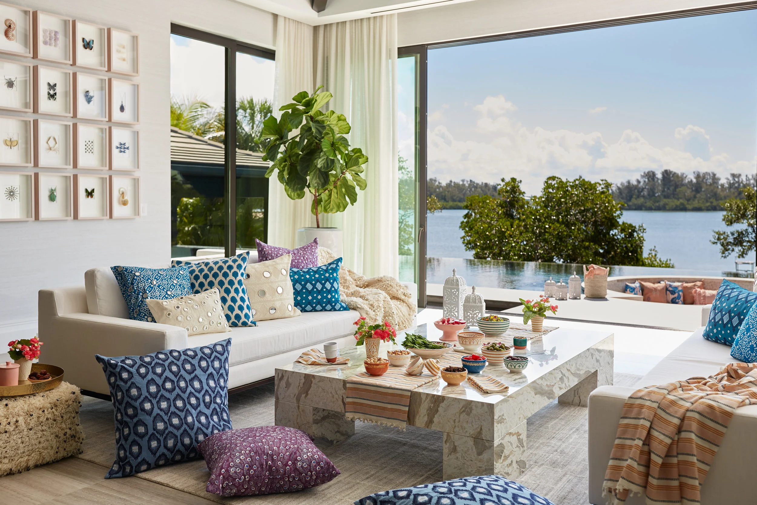 ElleDecor_Sothebys_Shot01_LivingRoom_HERO_R.jpg