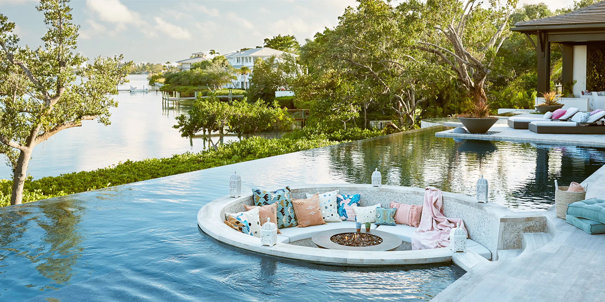 ElleDecor_Sothebys_Shot07_FirePit_HERO_LEDE.jpg