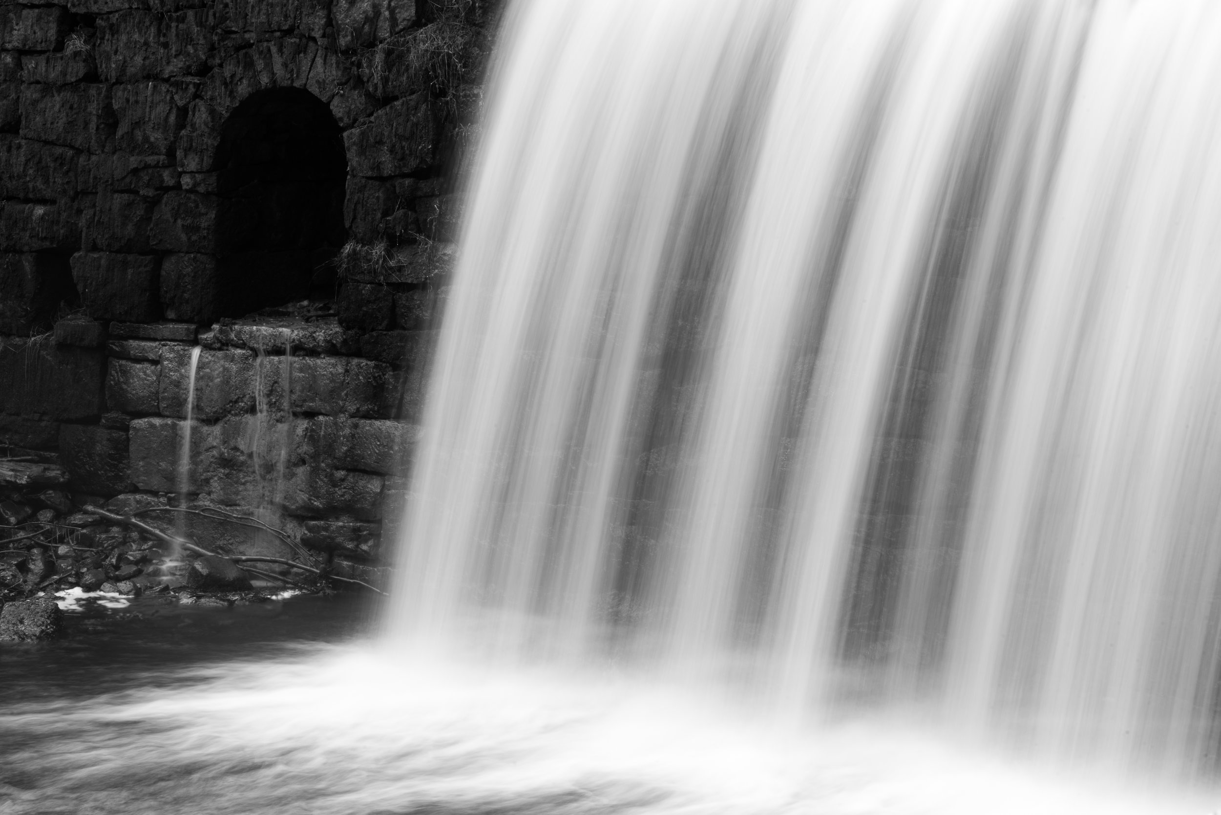 waterfall_stone_dam.jpg