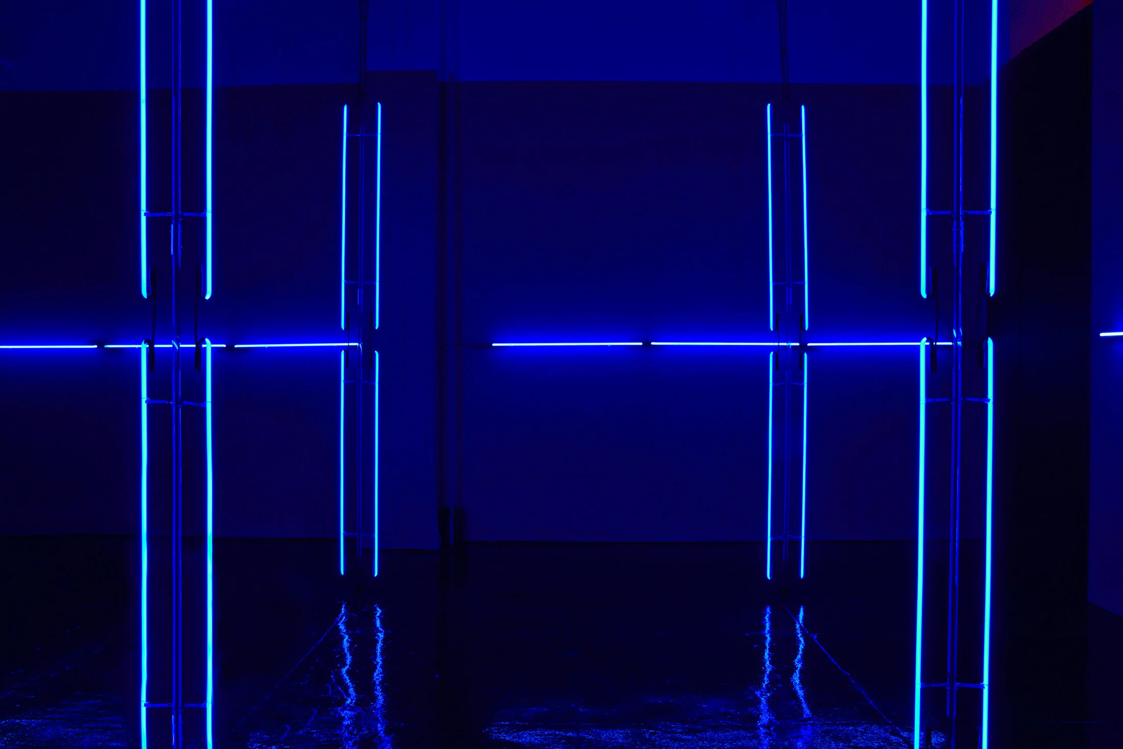 Elements3Blue_Installationview2_300dpi.jpg