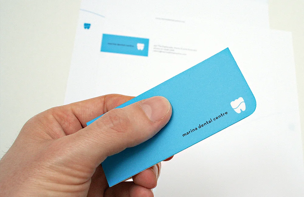  Simple iconography and colour choice immediately convey both the location and type of business. 