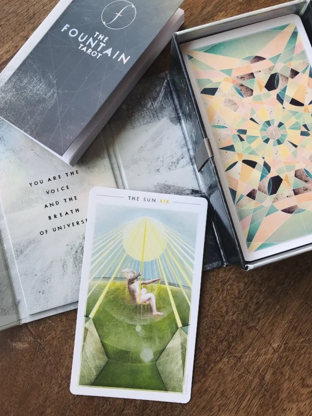 sun card fountain tarot