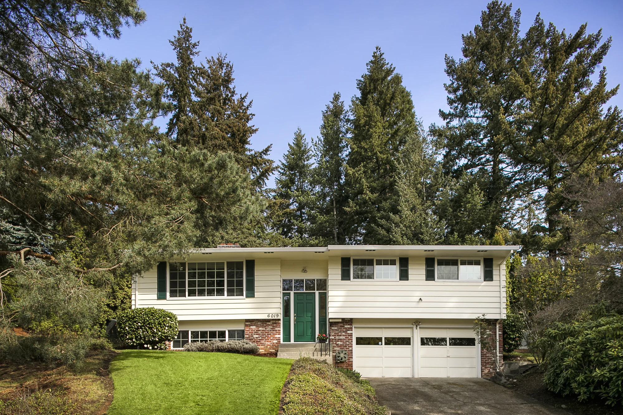 6019 SW Luradel St - Sold