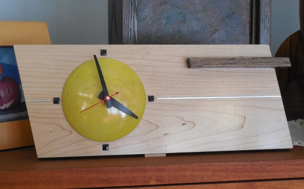 Mid-century solar dial desk clock 