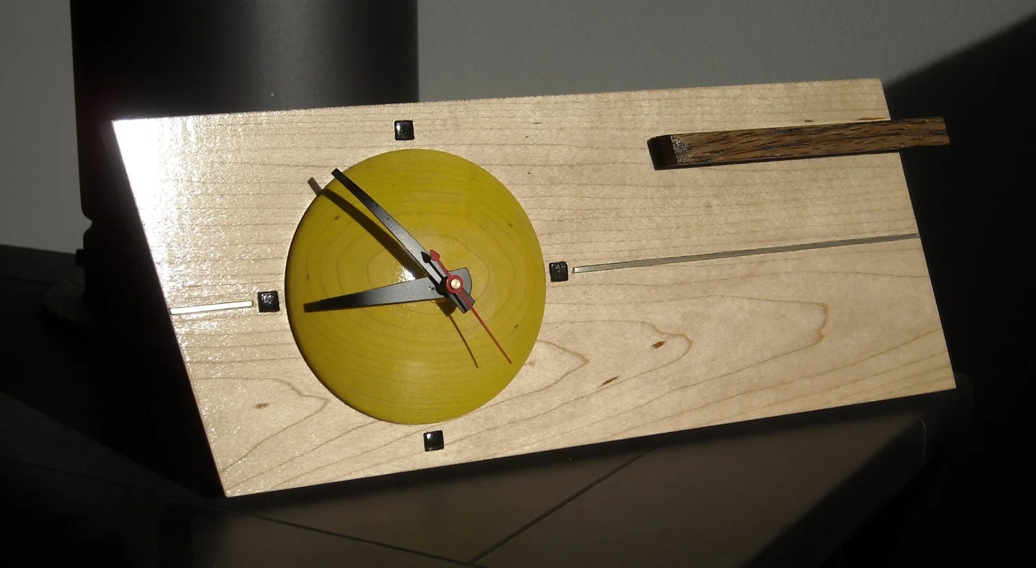 Solar , Mantle clock 