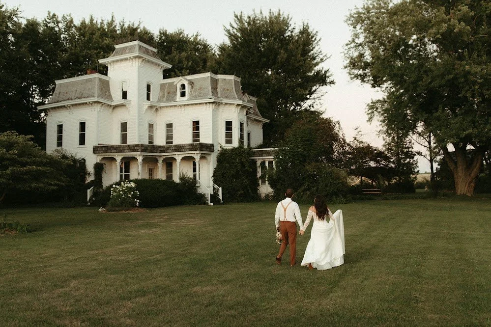 Alex and Leanna Portraits-49.jpg