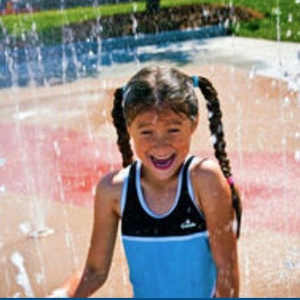 BREAKING: Excellent timing, folks - the spray park at Silver Heights Park is now operational and ready to cool you off! ☀️ thank you @CityofEdmonton 💦