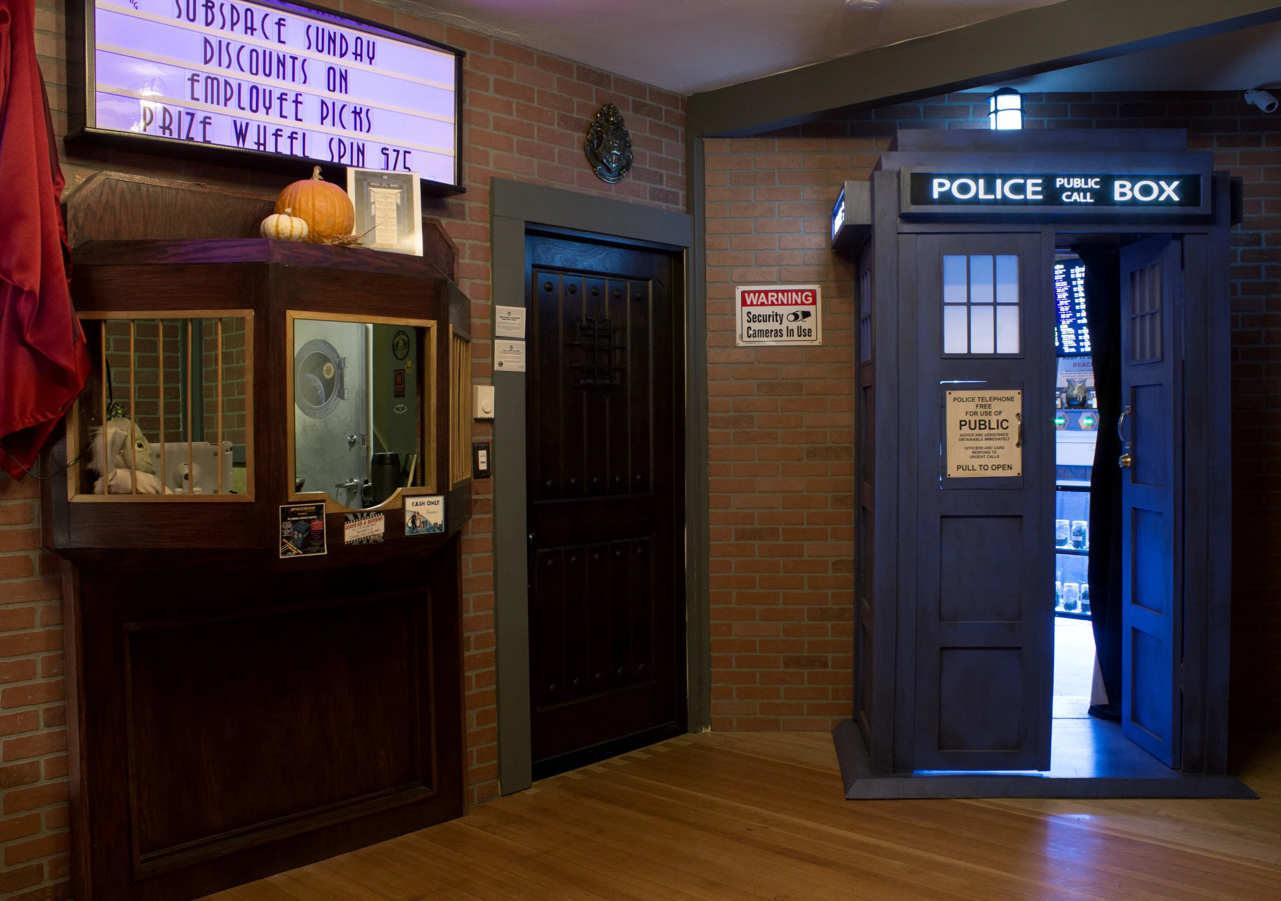 lobby1.jpg