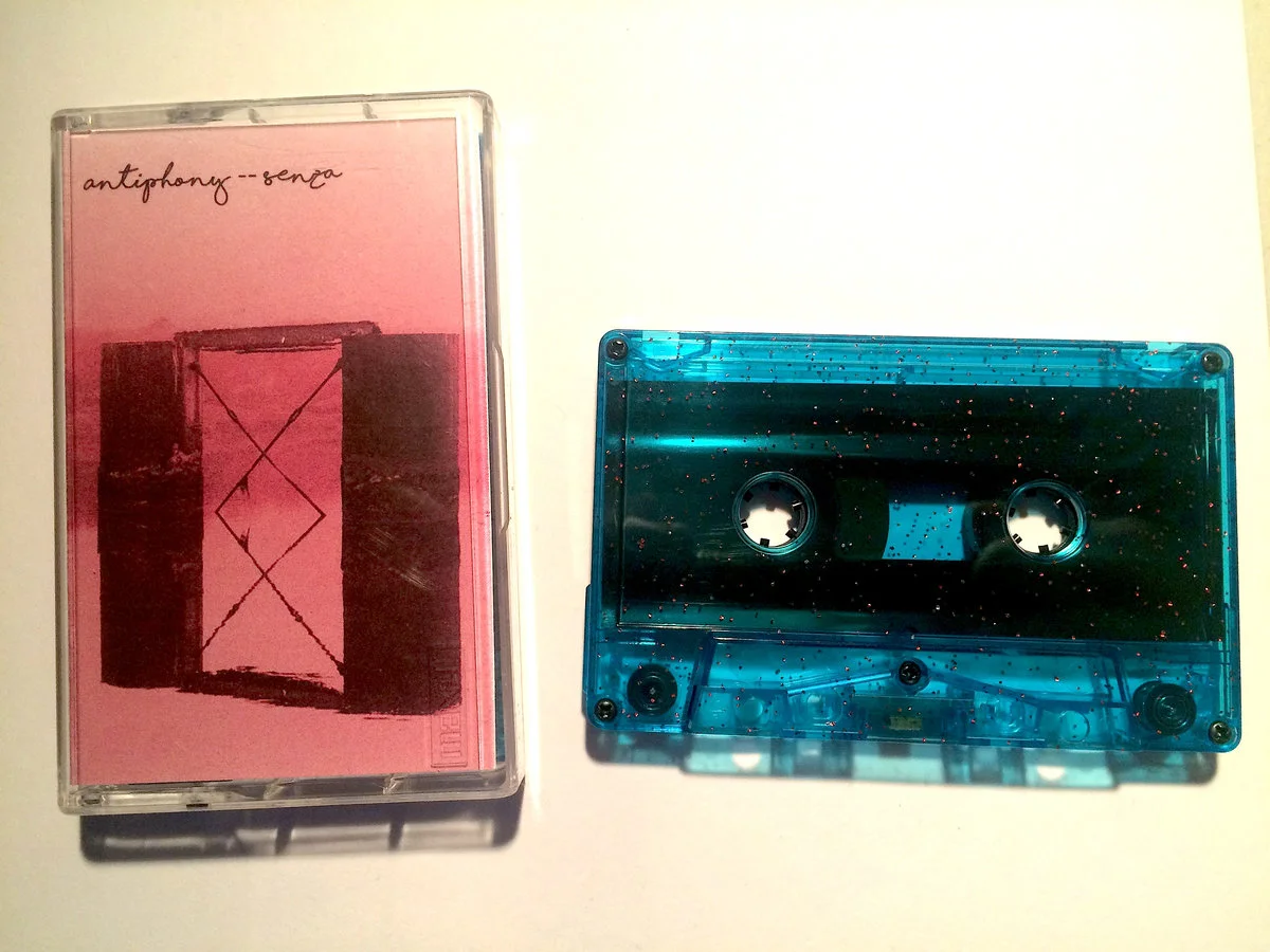  The case with the actual tape in all it’s glitter-glory . 