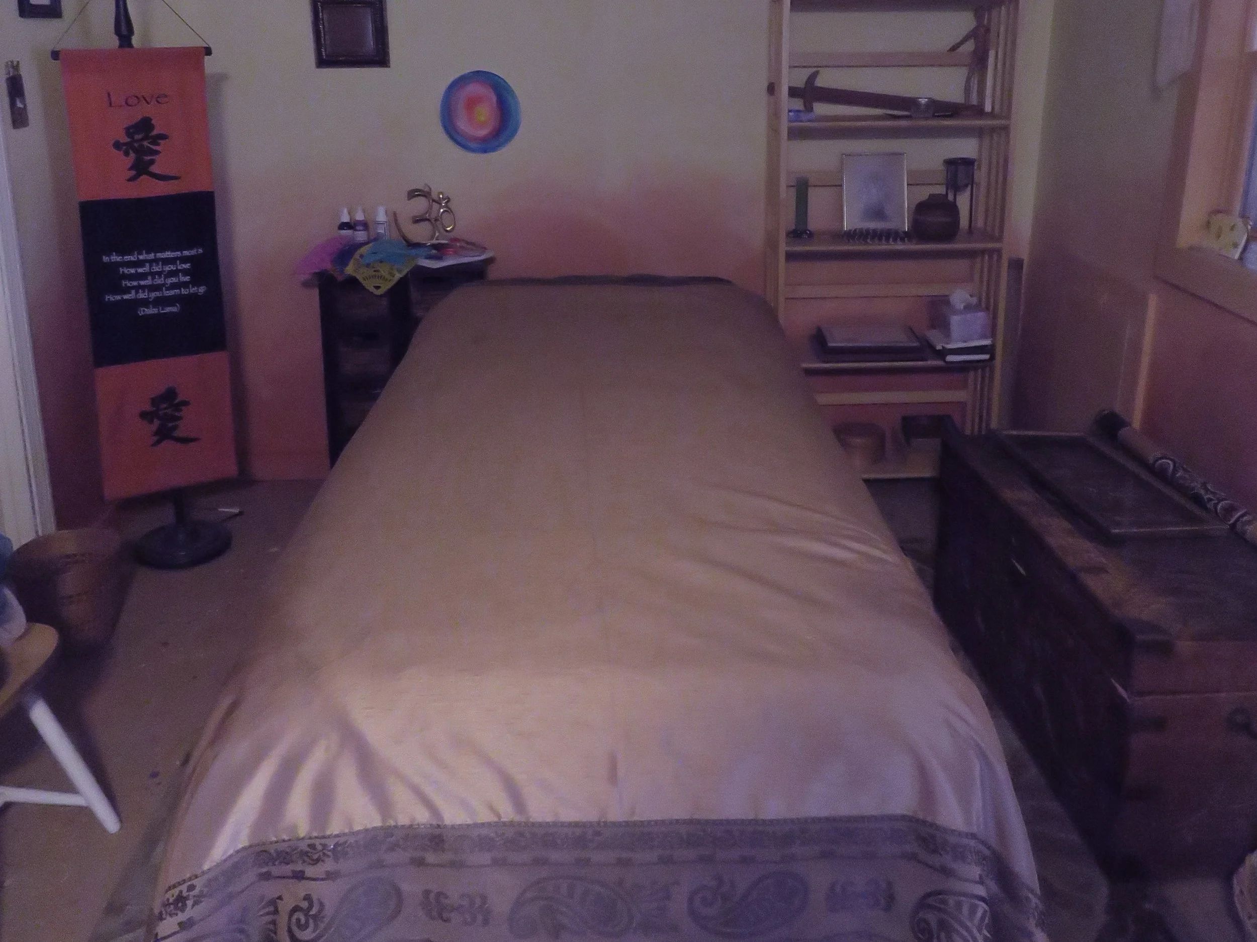 There is a dedicated, quiet space for Reiki sessions in the Avalon Studio.