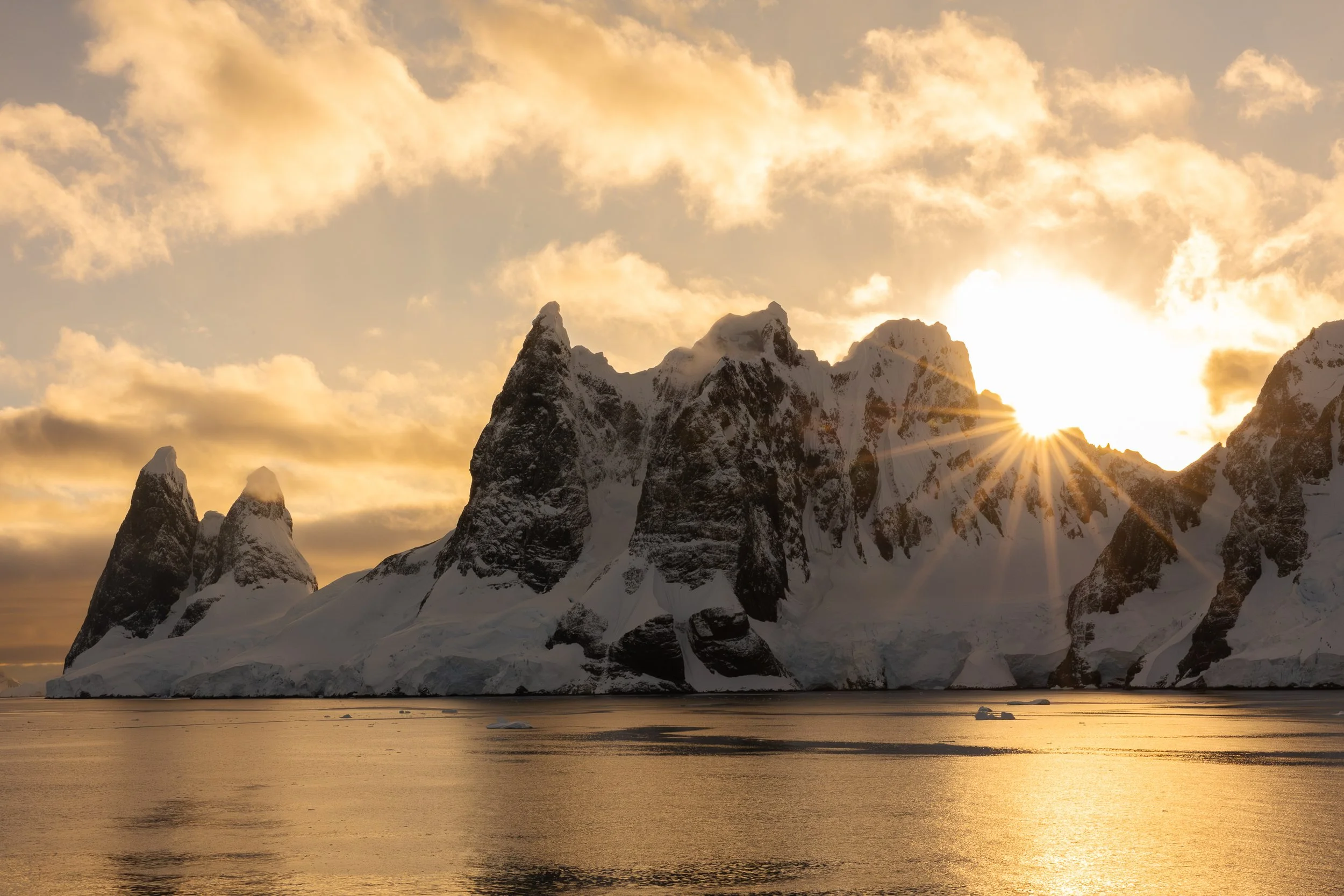 @Julie_Chandelier_Antarctica 2-26.jpg