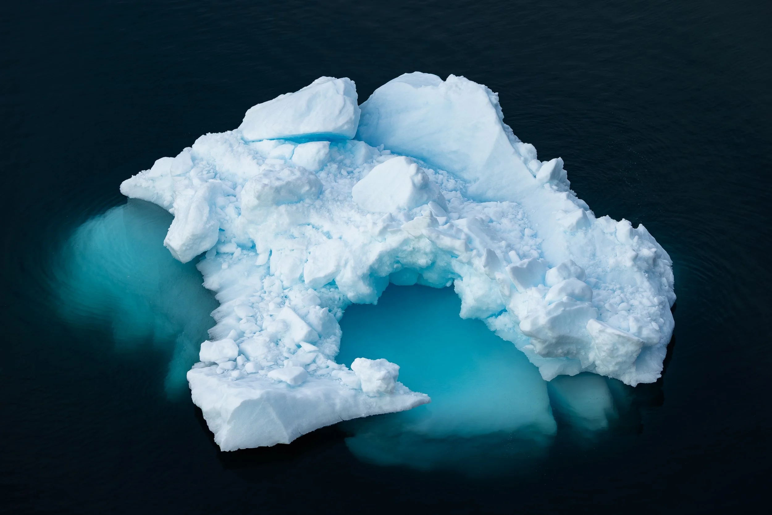@Julie_Chandelier_Antarctica 2-4.jpg