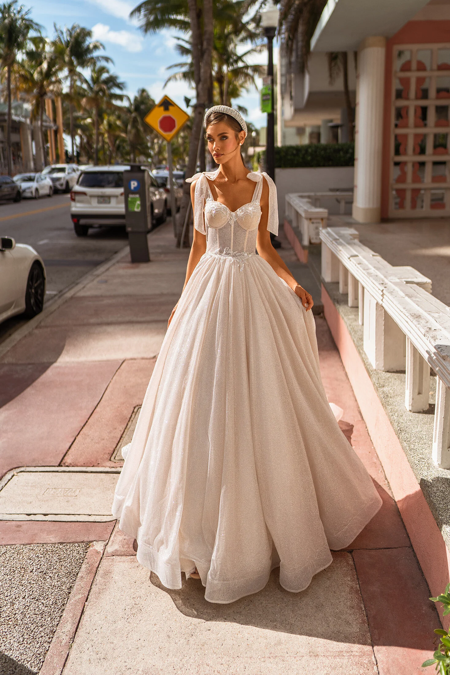 D8AB0582-0732-434B-BC39-D489DE04A014