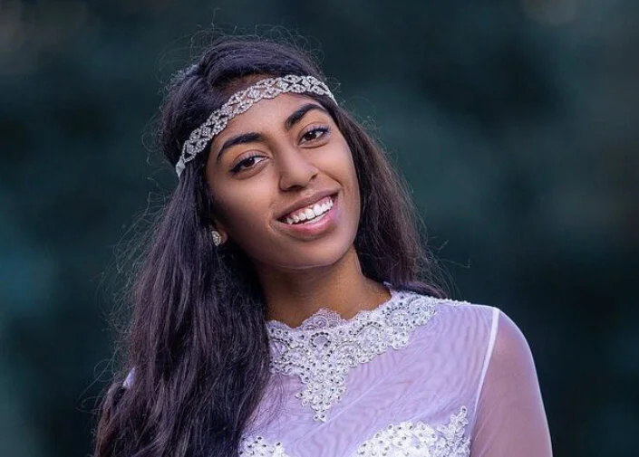 ABB5557C-B972-4B21-8B87-1EB3BE05FC38