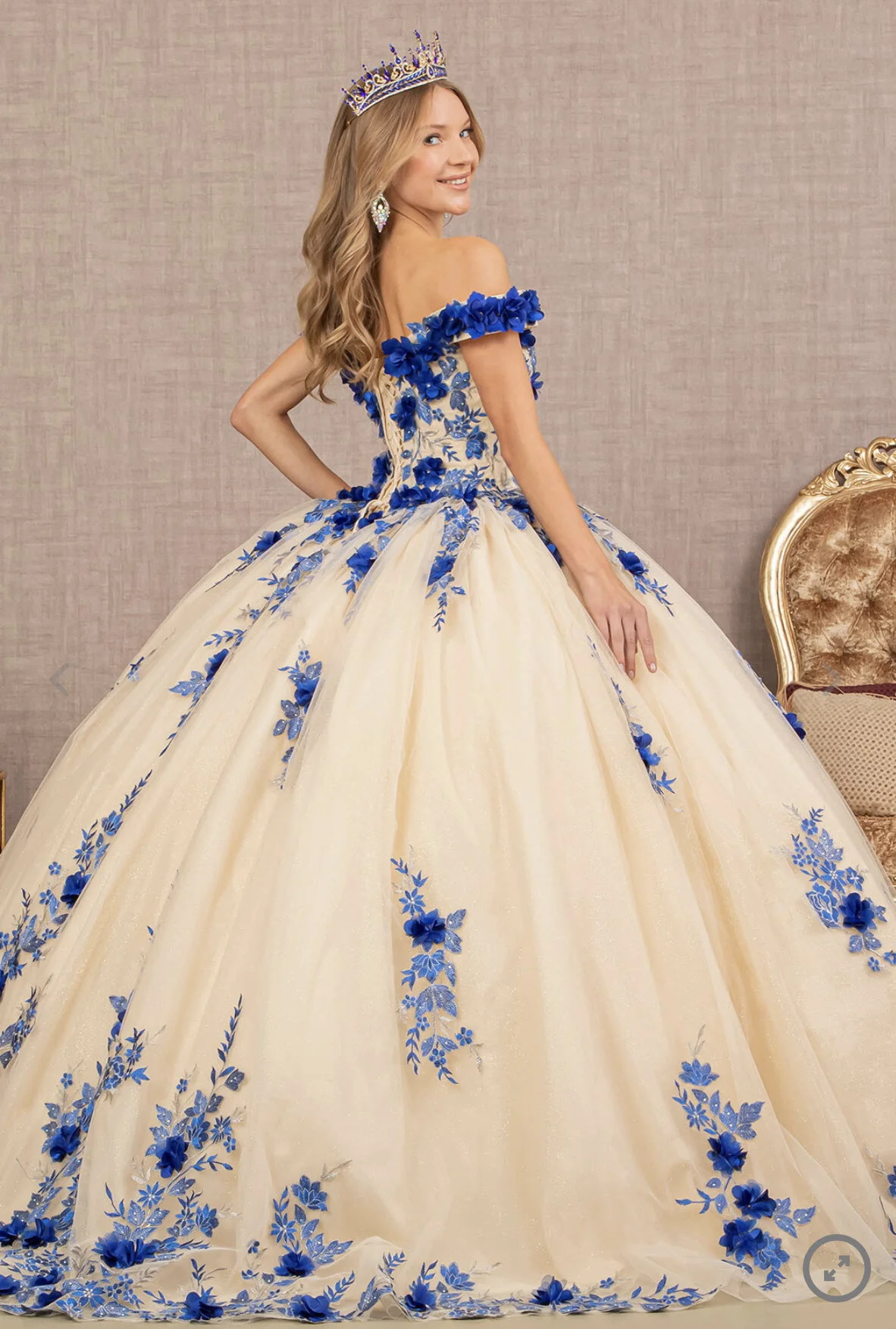 9980D4A2-3131-4E38-ADCF-06C067396F3B