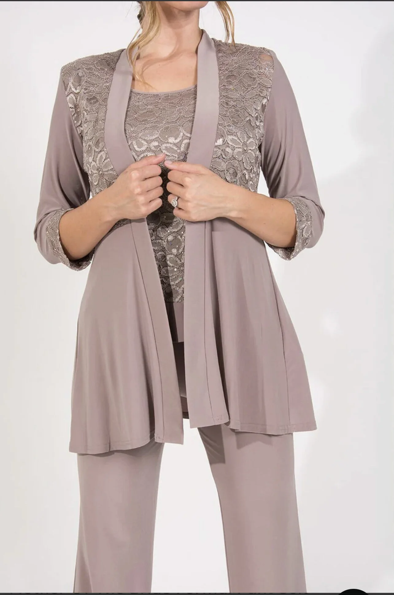 B9241C8B-F960-40CA-8FB6-FC1A3F7A40DE