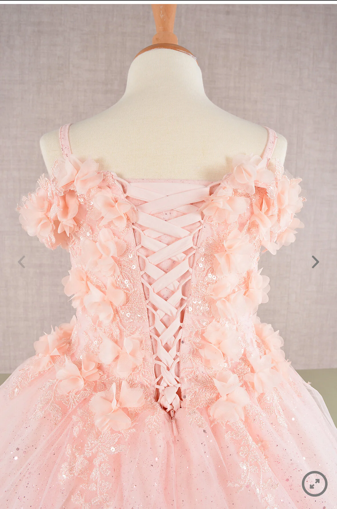 6D7B4026-5759-479B-B5E7-C79FCDEC9E4F