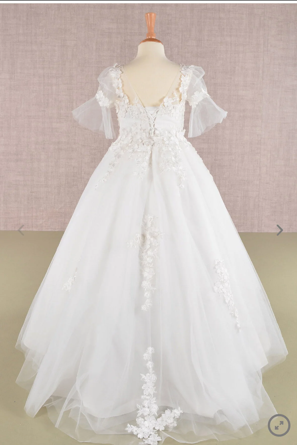 71E279E6-DA66-423C-BDED-A08747A3357F