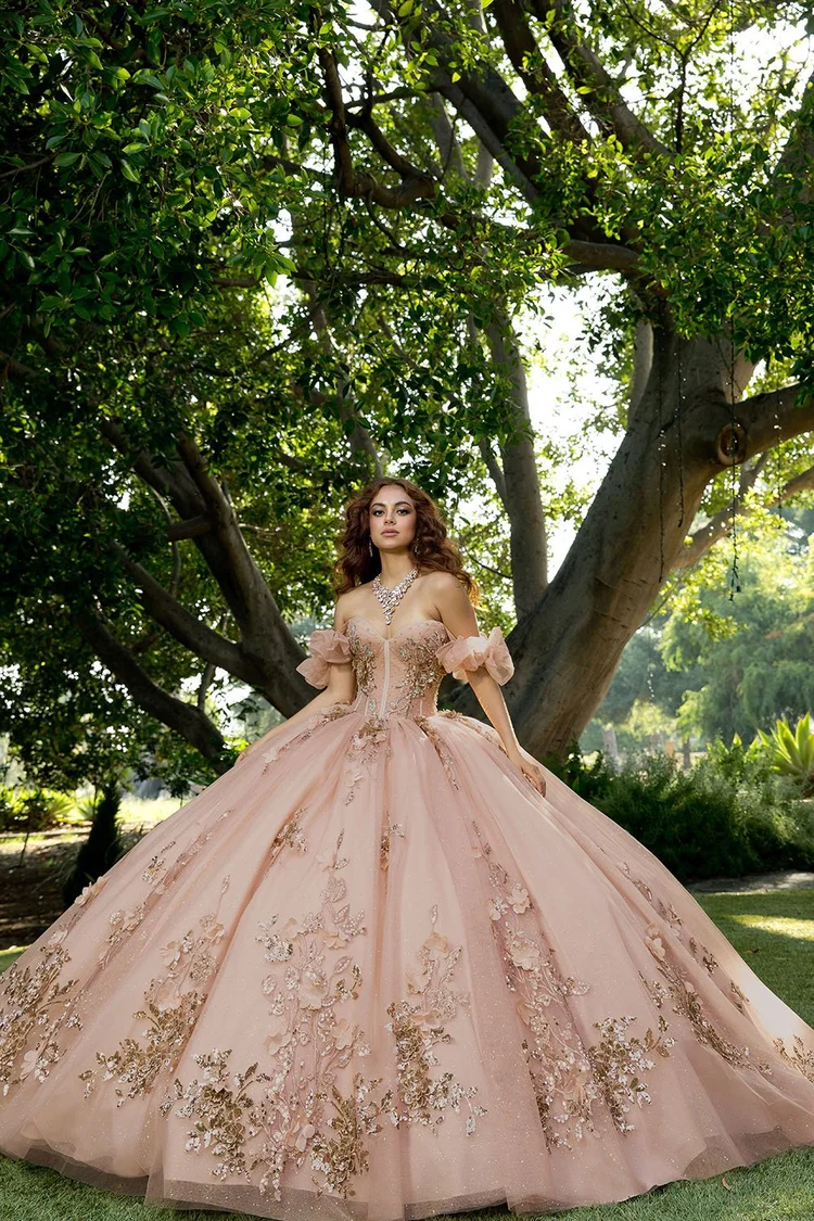 Quinceaera & Sweet 16 Dresses Under $1,000 | Bettyonc's Boutique MA Bettyonce's Boutique Quinceaera & Sweet 16 Dresses Under $1,000 | Bettyonc's Boutique MA Bettyonce's Boutique