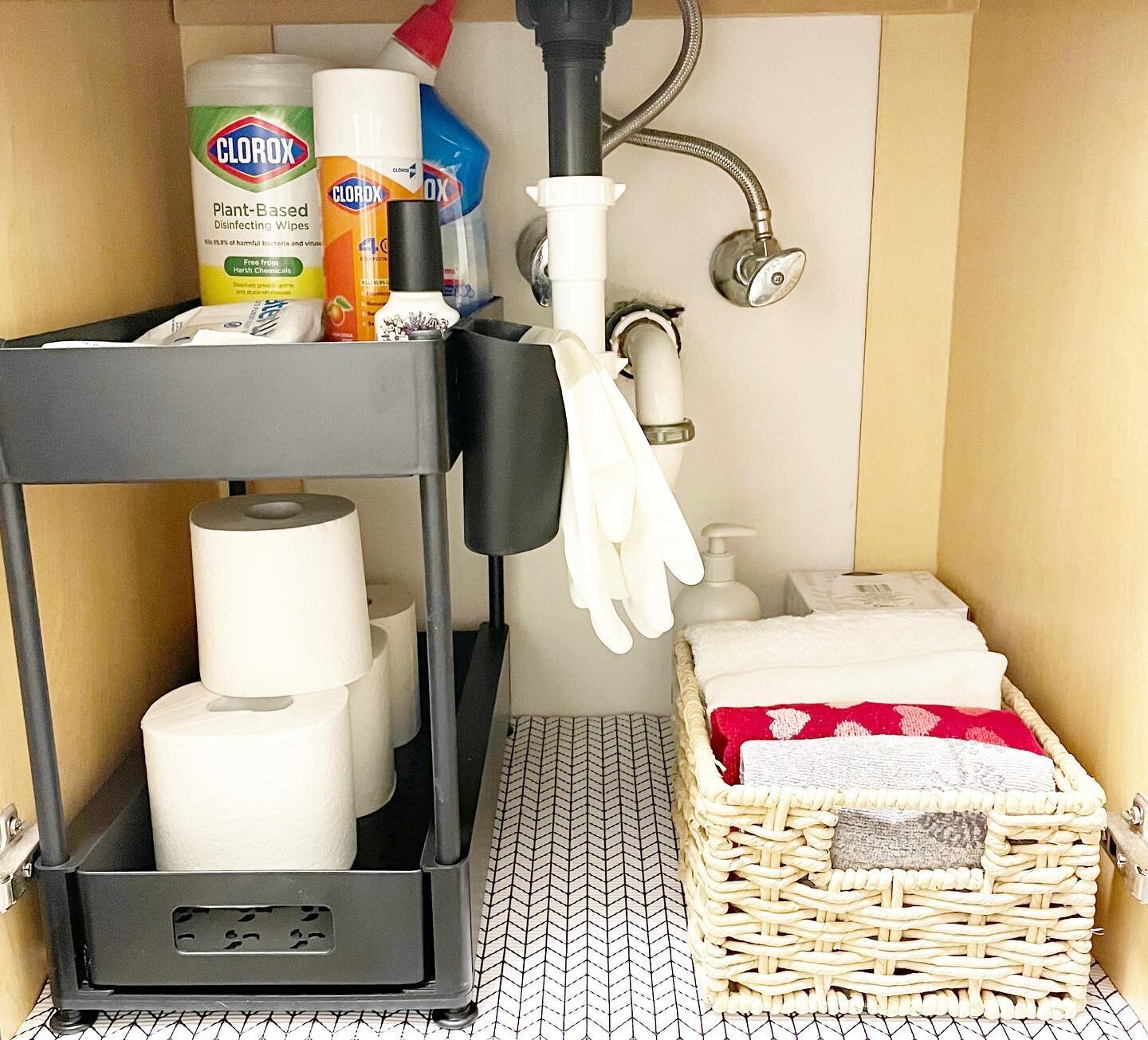 When you are overwhelmed by clutter it&rsquo;s hard to know where to start! We often recommend under a hall or guest bathroom sink that doesn&rsquo;t holdas many products! Or at least doesn&rsquo;t NEED a lot of products!! This is a great space to ge