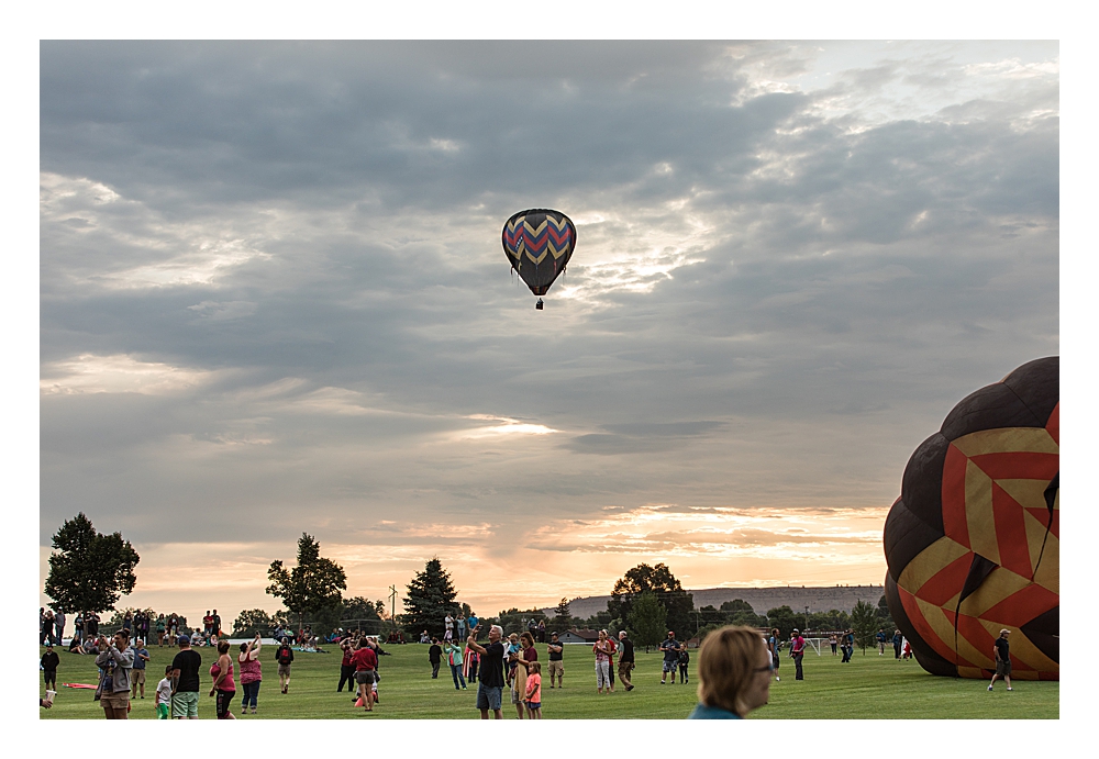 hot air ballon festival sunrise