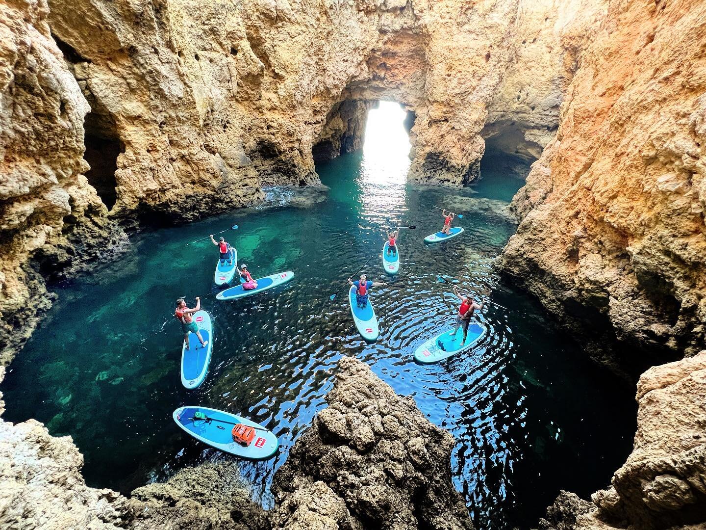 Another fantastic morning on the water!! 

#nowhere2farsup  #suptour #pontadapiedade #algarveportugal #algarvecoast #lagosportugal #sup #paddlebaordingkindofday #suplife #standuppaddleboarding #suplifestyle #activetravel #activelifestyle #activeholid