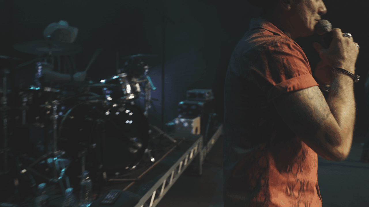 ShannonNoll_GIF_LT3_01598135.gif
