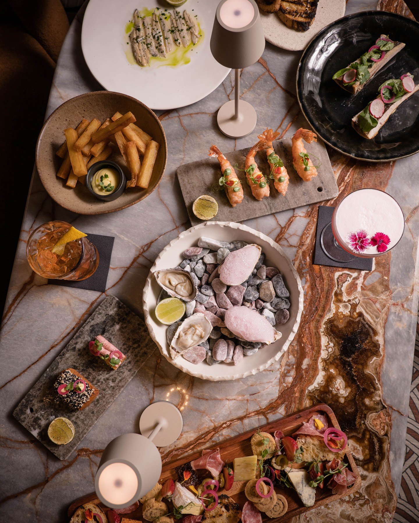 Not in the mood for a full meal? Our Bar Snack Menu has you covered with flavourful small plates designed for casual bites and spontaneous sips. 🍢🍹 Perfect for every mood.

Find our new Bar Menu on our website - link in bio.

To book:
💻 online (li