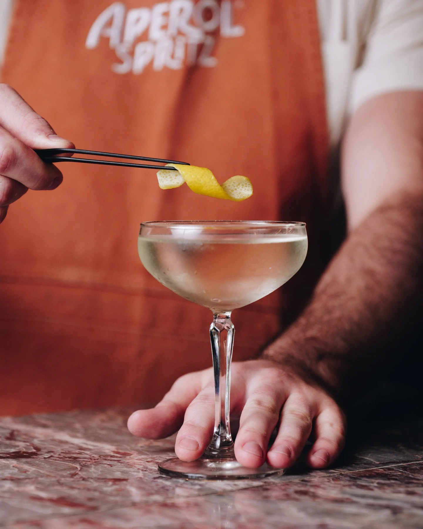 Not your average cocktail list &mdash; our mixologists blend creativity with a touch of flair. Whether you prefer bold, smooth, spicy, or sweet, there&rsquo;s a glass here waiting for you.🍹

See our bar menu on our website www.thechefstable.co.za/ba