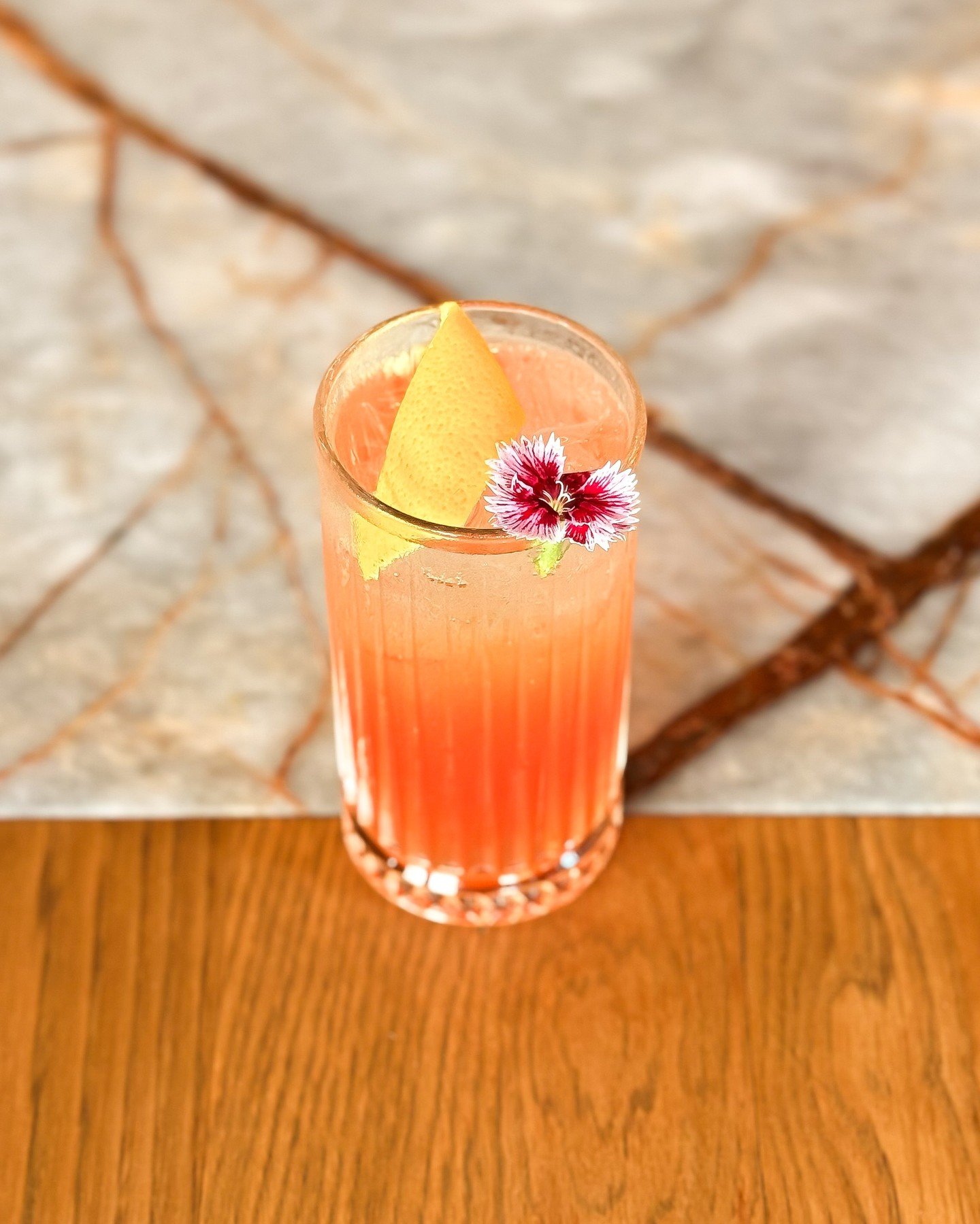 Bright, bold, and refreshing - the perfect citrus escape for warm summer days in Umhlanga.

See our bar menu on our website, link in bio.

To book:
💻 online (link in bio)
✉️ reception@thechefstable.co.za
📱 031 001 0200

@eatoutguide 
@jhp_gourmet_g