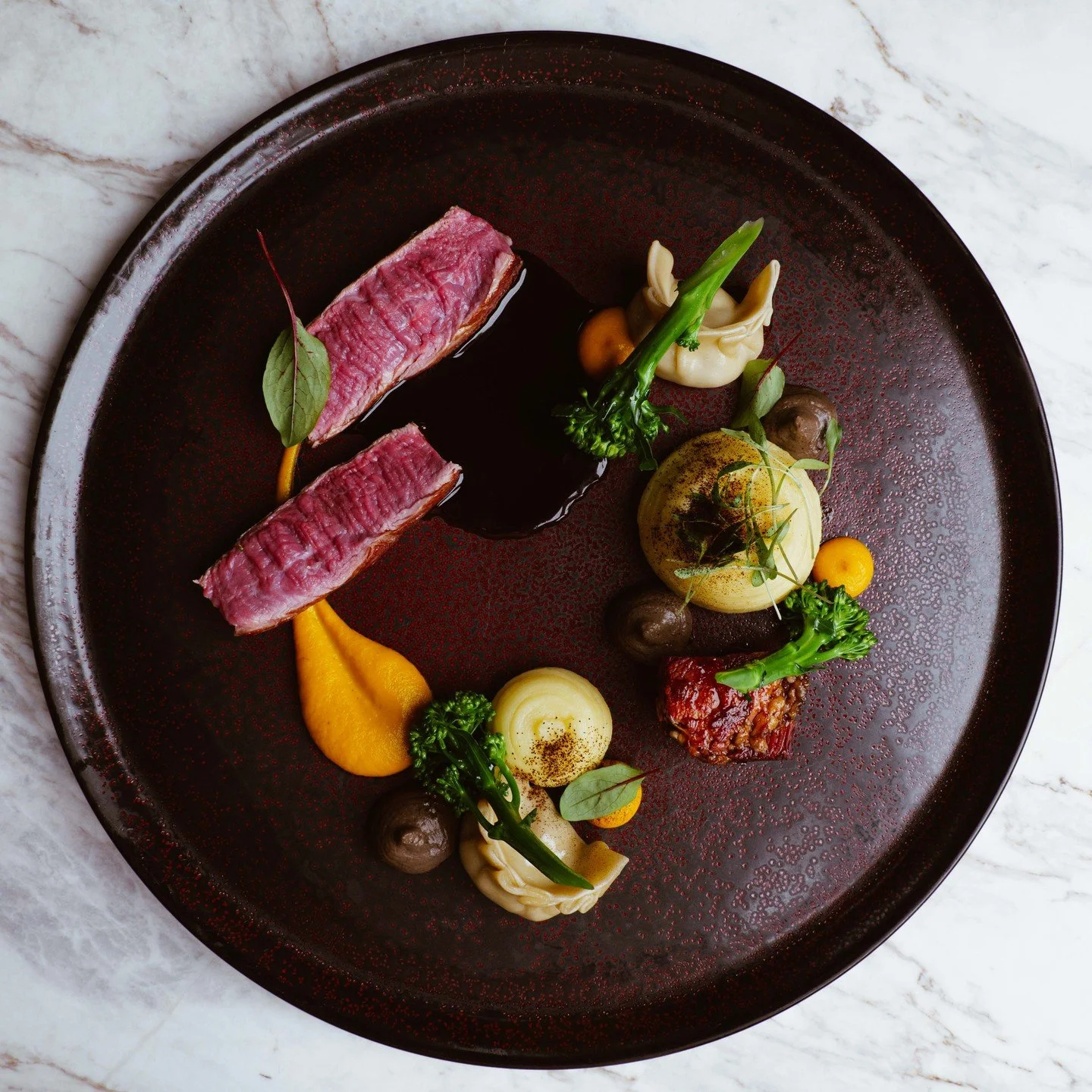 Up close where it matters most, rich flavours, perfect textures, and that irresistible finish. This is indulgence done right.

To book:
💻 online (link in bio)
✉️ reception@thechefstable.co.za
📱 031 001 0200

@eatoutguide 
@jhp_gourmet_guide 

#Food