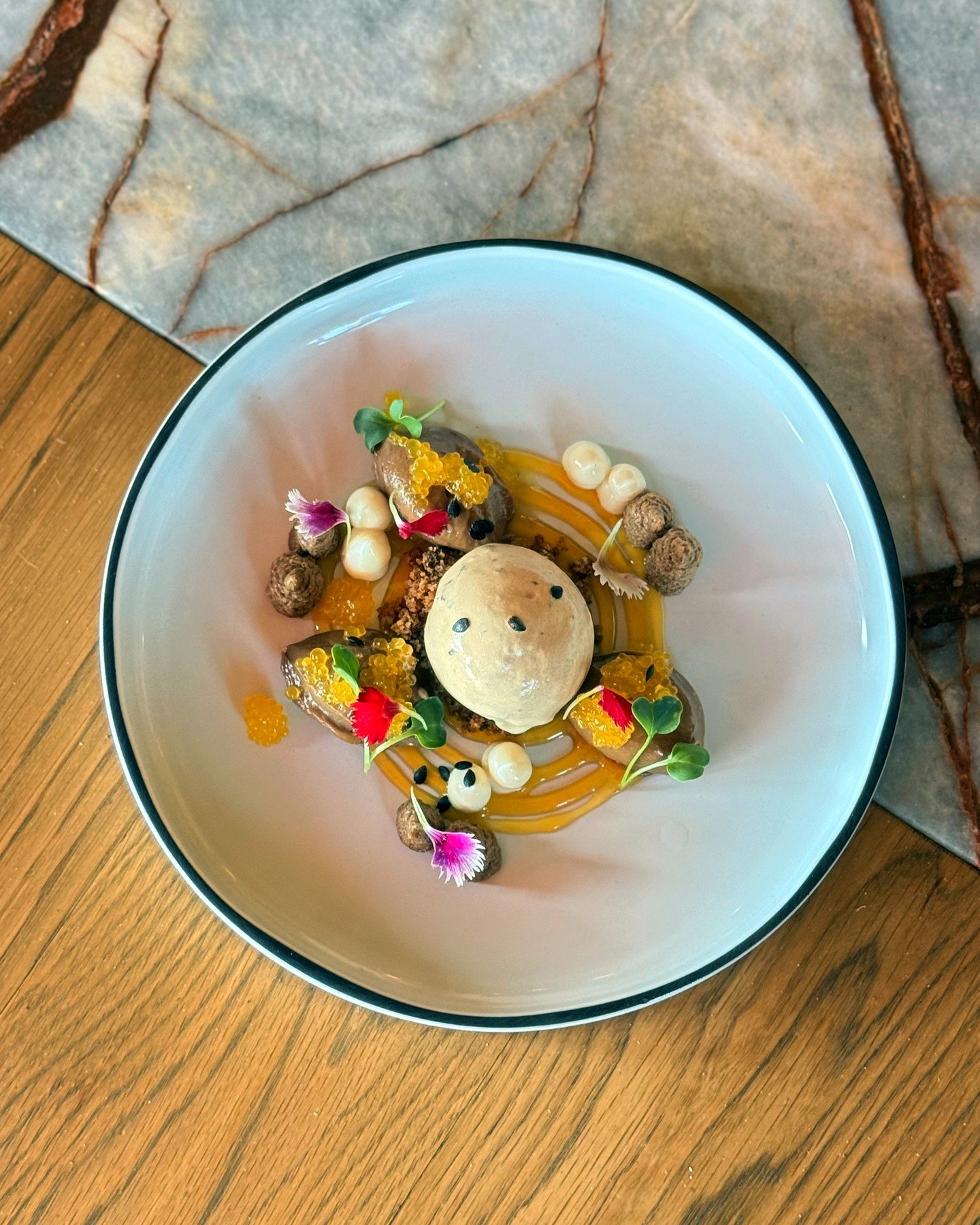 A view worth lingering over. Fresh, vibrant, and crafted to impress from every angle.

To book:
💻 online (link in bio)
✉️ reception@thechefstable.co.za
📱 031 001 0200

@eatoutguide 
@jhp_gourmet_guide 

#TopViewDining #FreshFlavours #FoodStyling