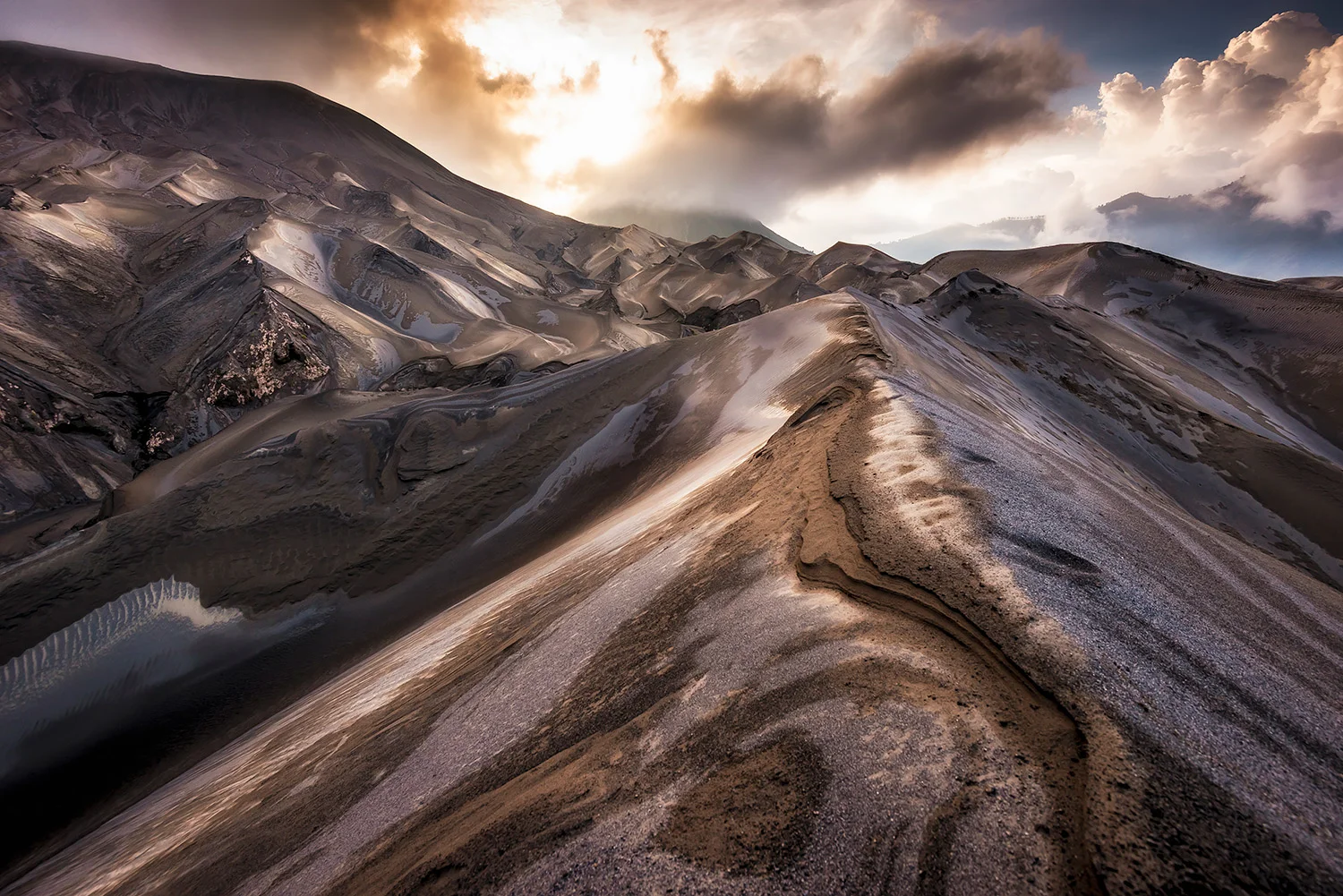 ASH DUNES MOUNT BROMO - INDONESIA