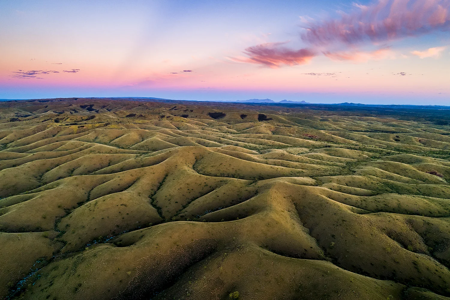 MACDONNEL RANGES - AUSTRALIA