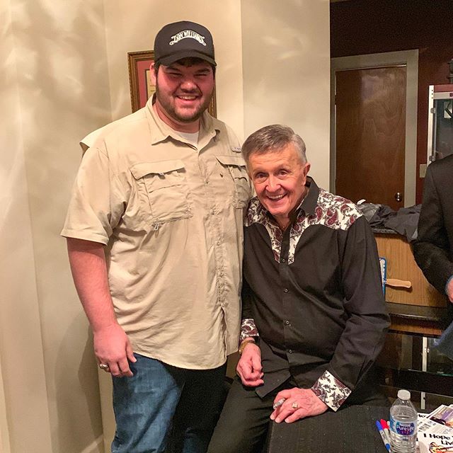 It&rsquo;s a good time to have a good time when Whisperin&rsquo; Bill&rsquo;s in the house. 
#whisperinbillanderson #realcountrymusic #legend