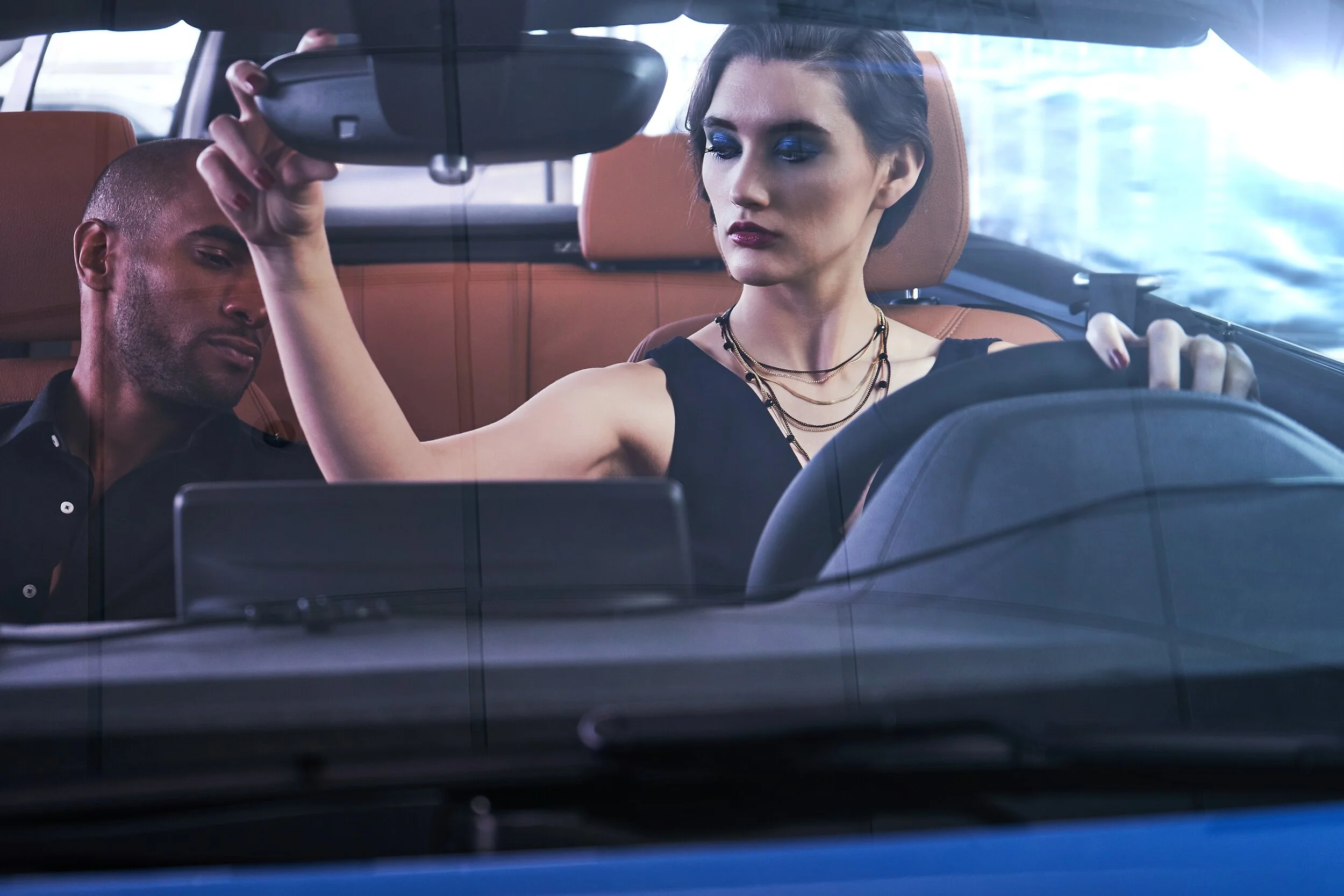 JUNIExBMW 9-X3_pp.jpg