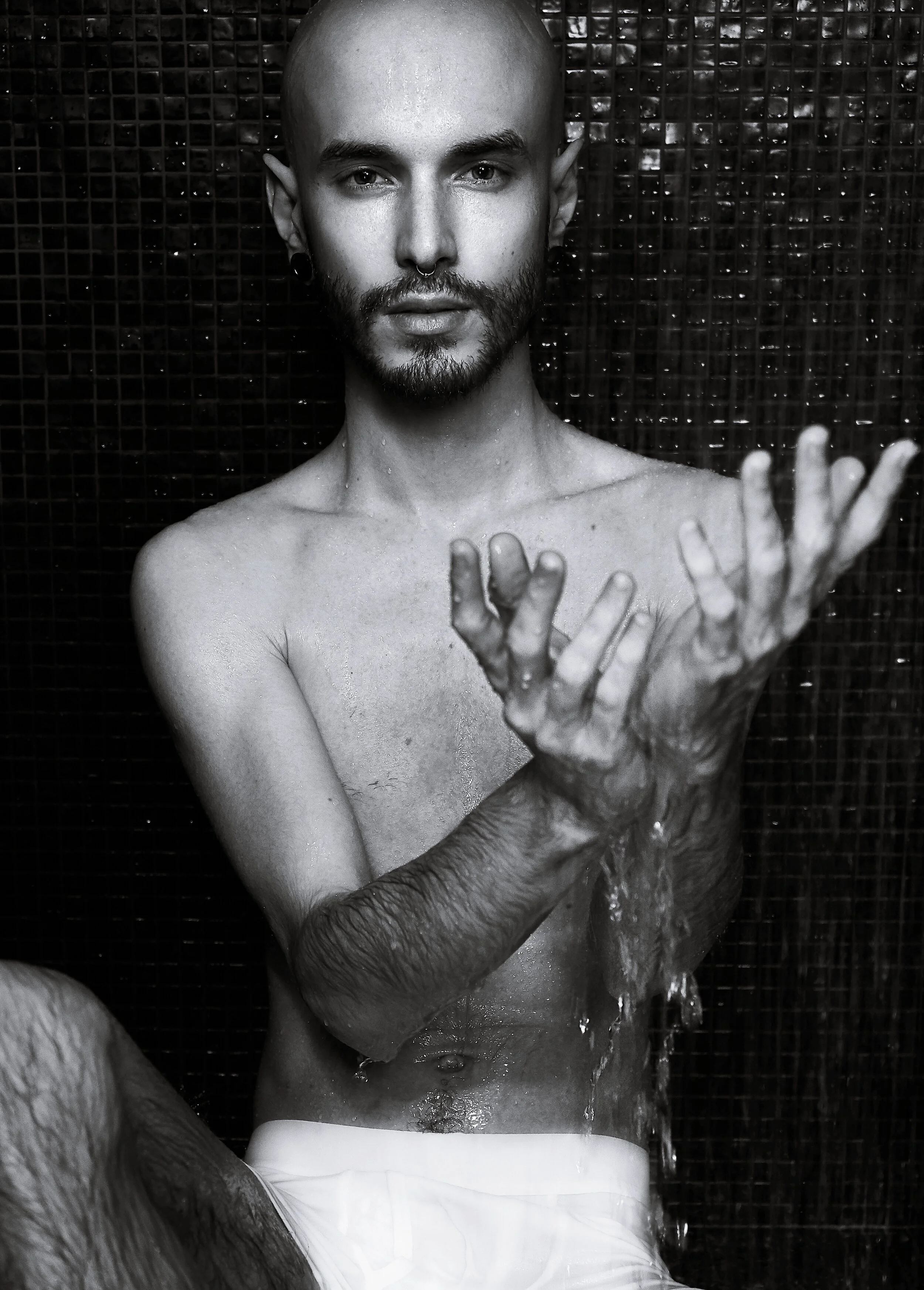 JULIEN 6-X_ppbnw.jpg