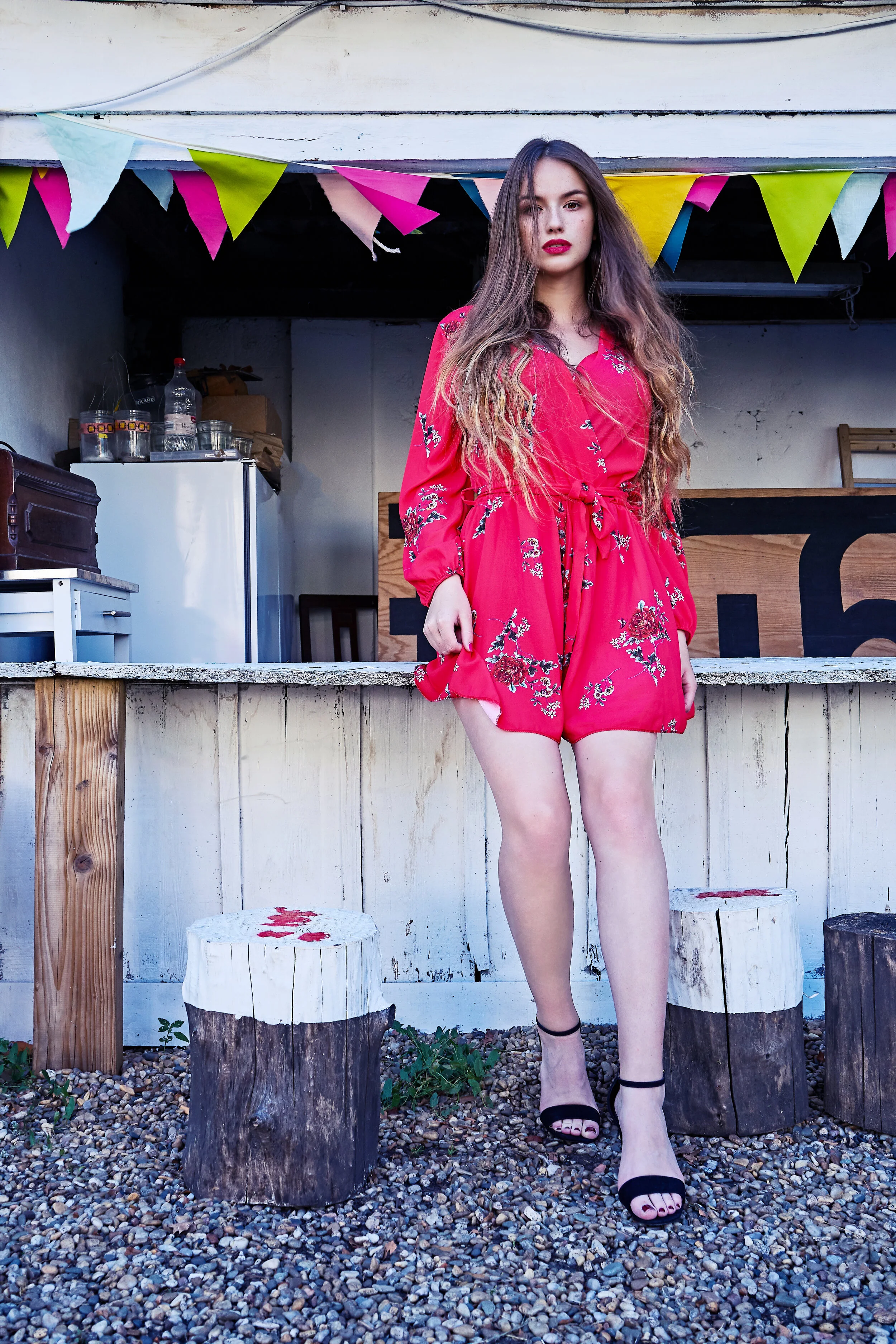 LAURA-90-X_pplow.jpg
