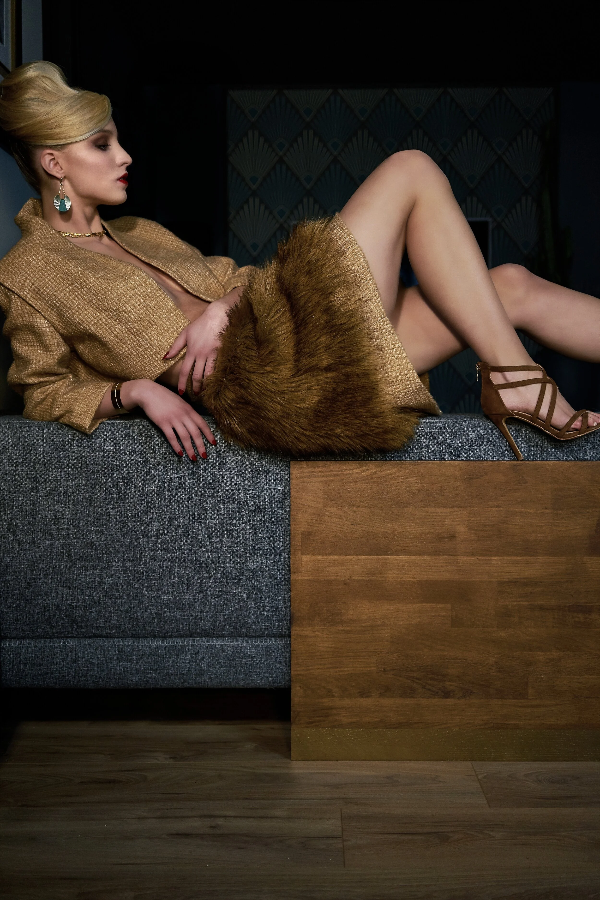 CARLINE 8_ppX2desat.jpeg