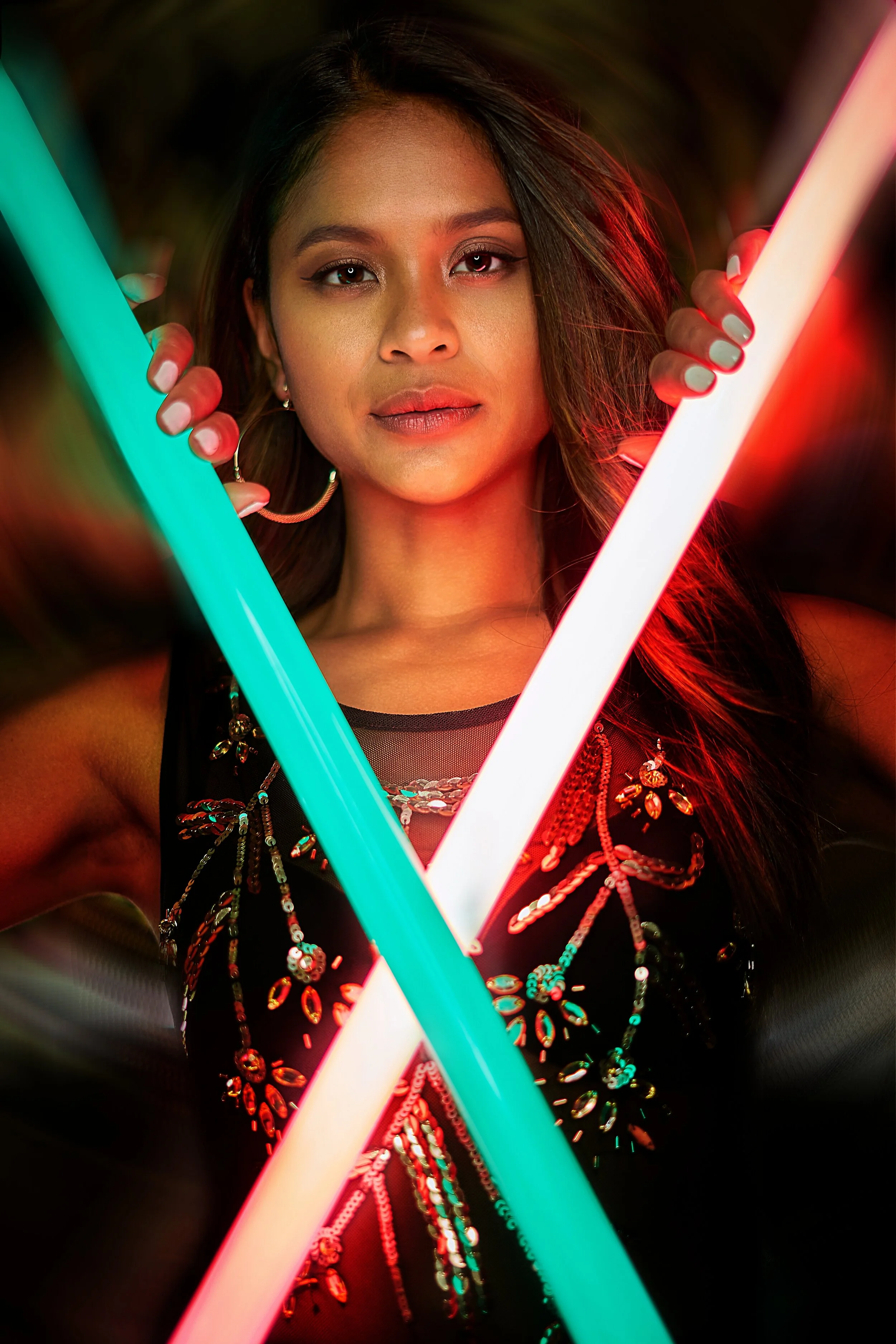 Neon Girls - Si Noun 11_xXfx.jpg