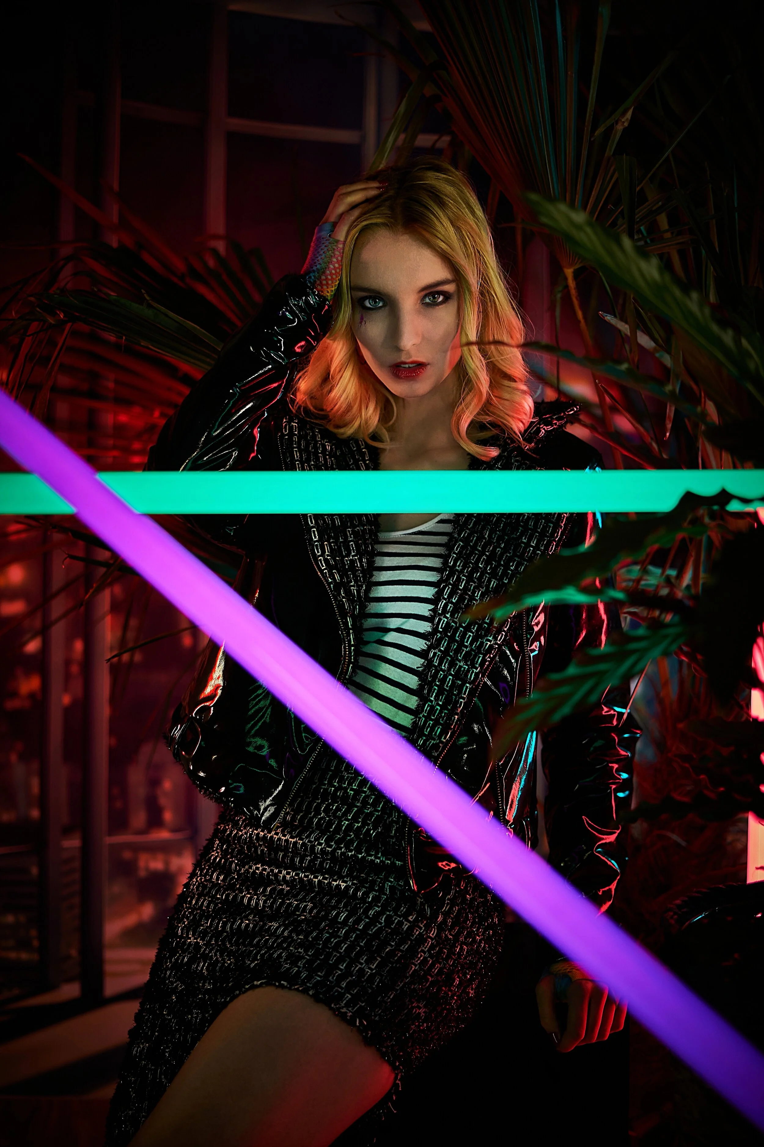 neongirls Carline 4X1D+20violet.jpg