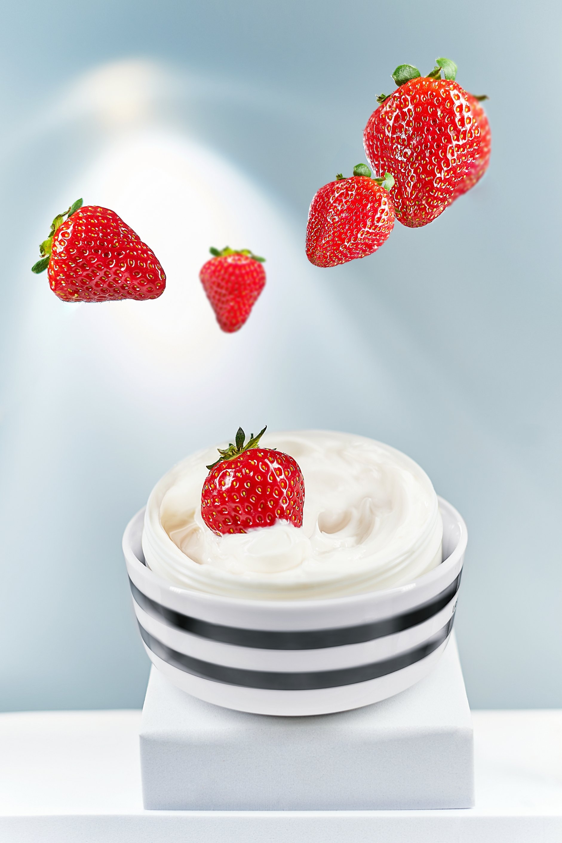 FRAISES 3X.jpg