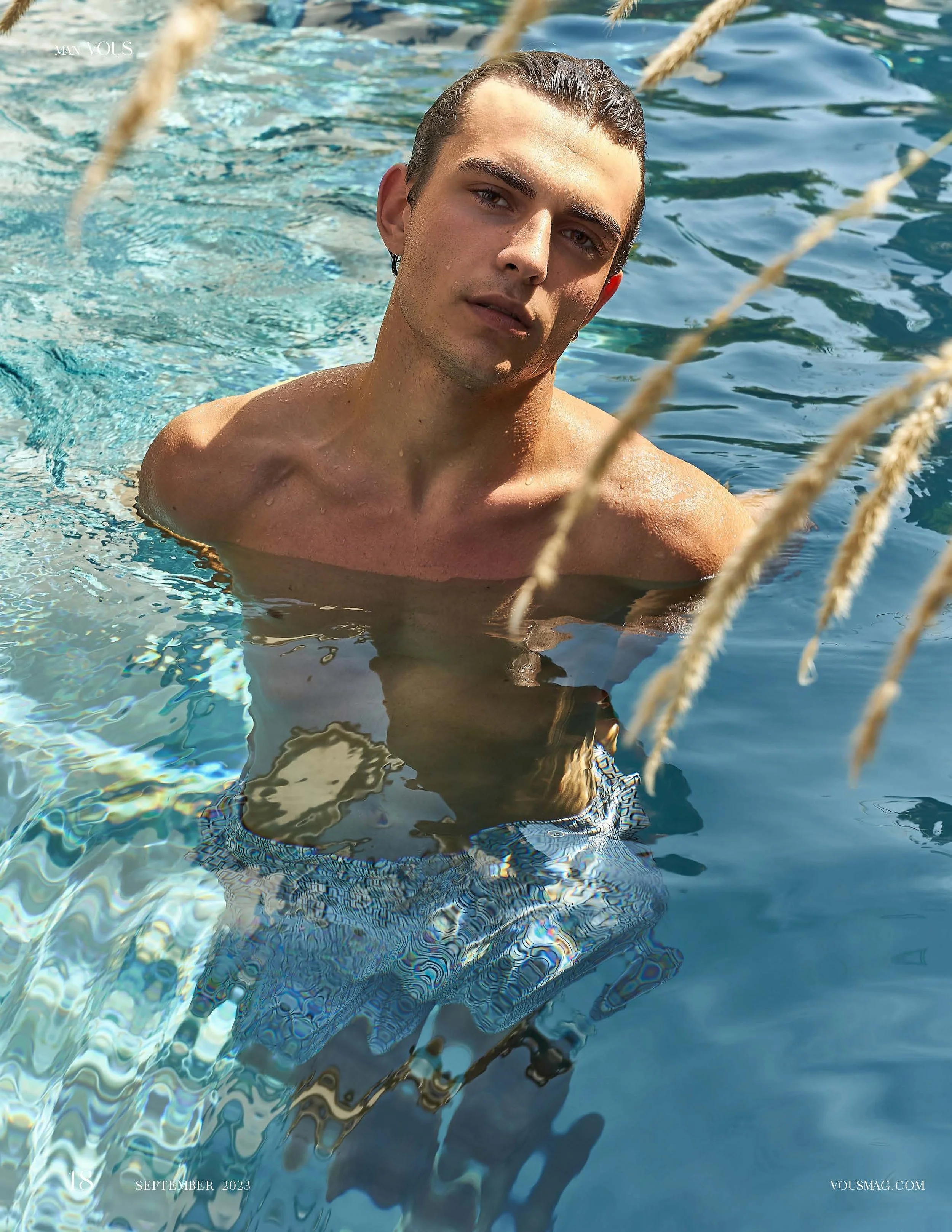 VOUS MAGAZINE SEPTEMBER MAN 2_P%C3%A1gina_18.jpg