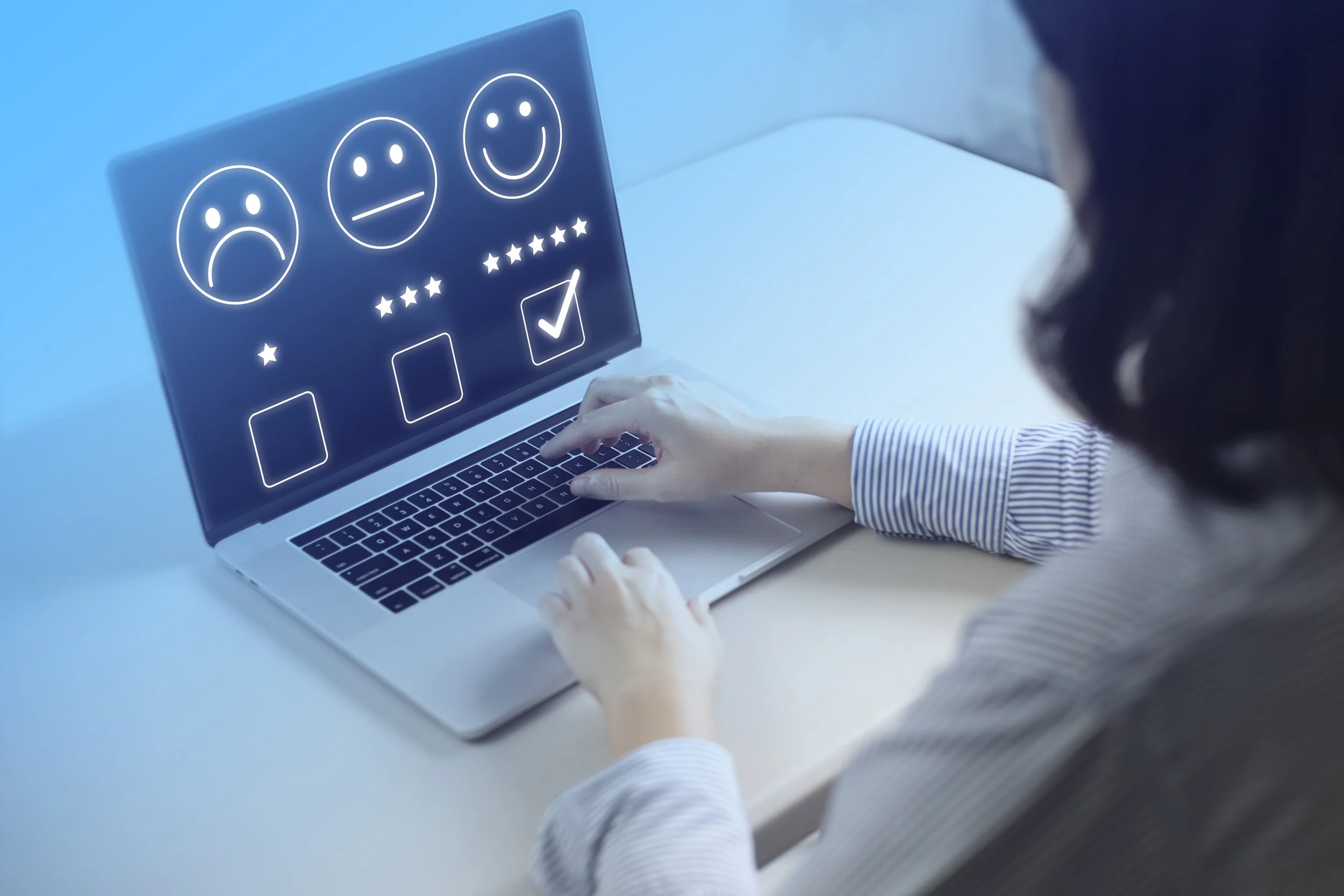 Harnessing the Power of Social Media and Reviews in Hospitality Management