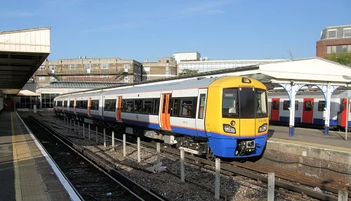 london subway.jpg
