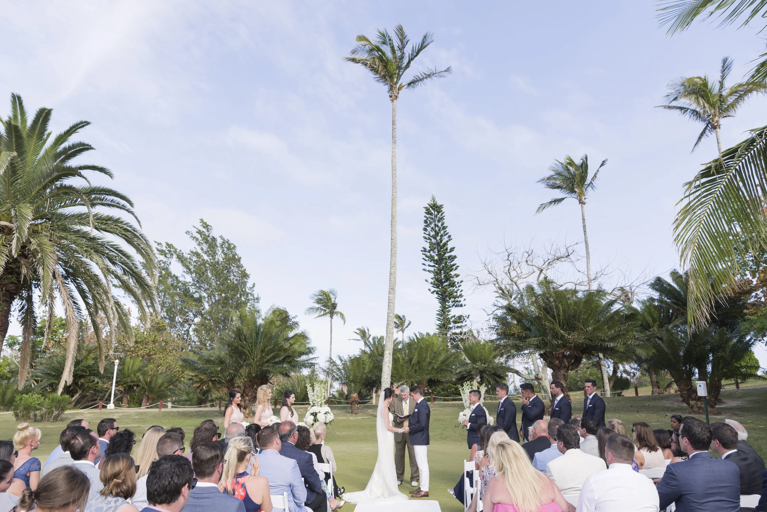 Wedding: Alyse &amp; Stevie at Coral Beach