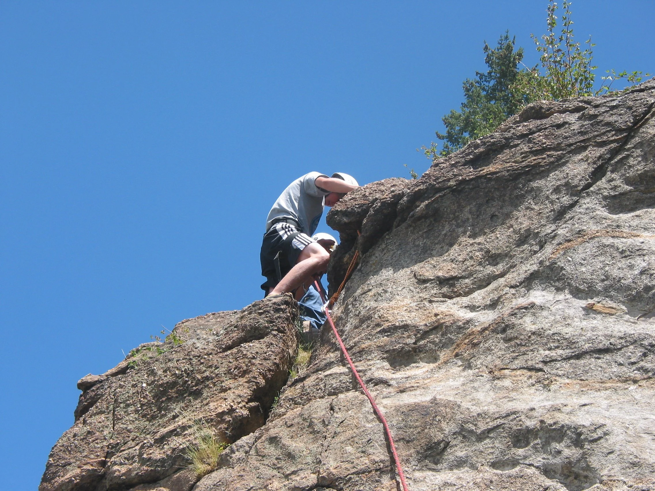 100-0019_IMG (3).JPG